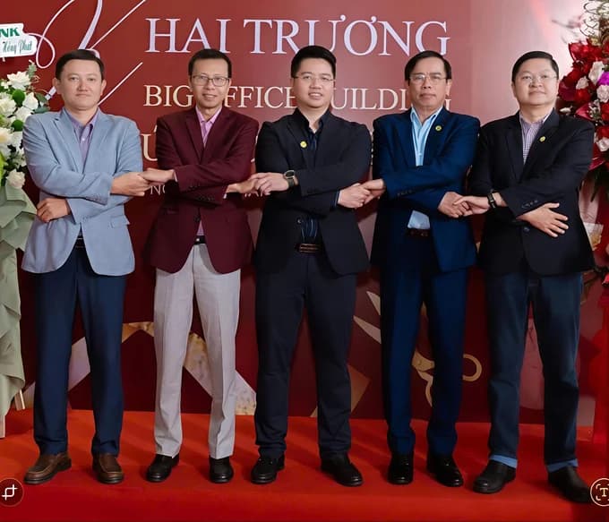 Lãnh đạo Big Group Holdings đồng loạt đăng ký mua cổ phiếu bằng mệnh giá