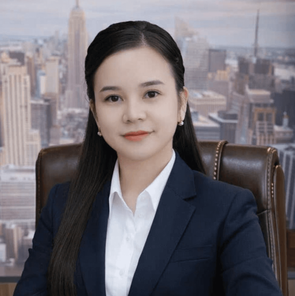 Bà Trần Thúy Nga